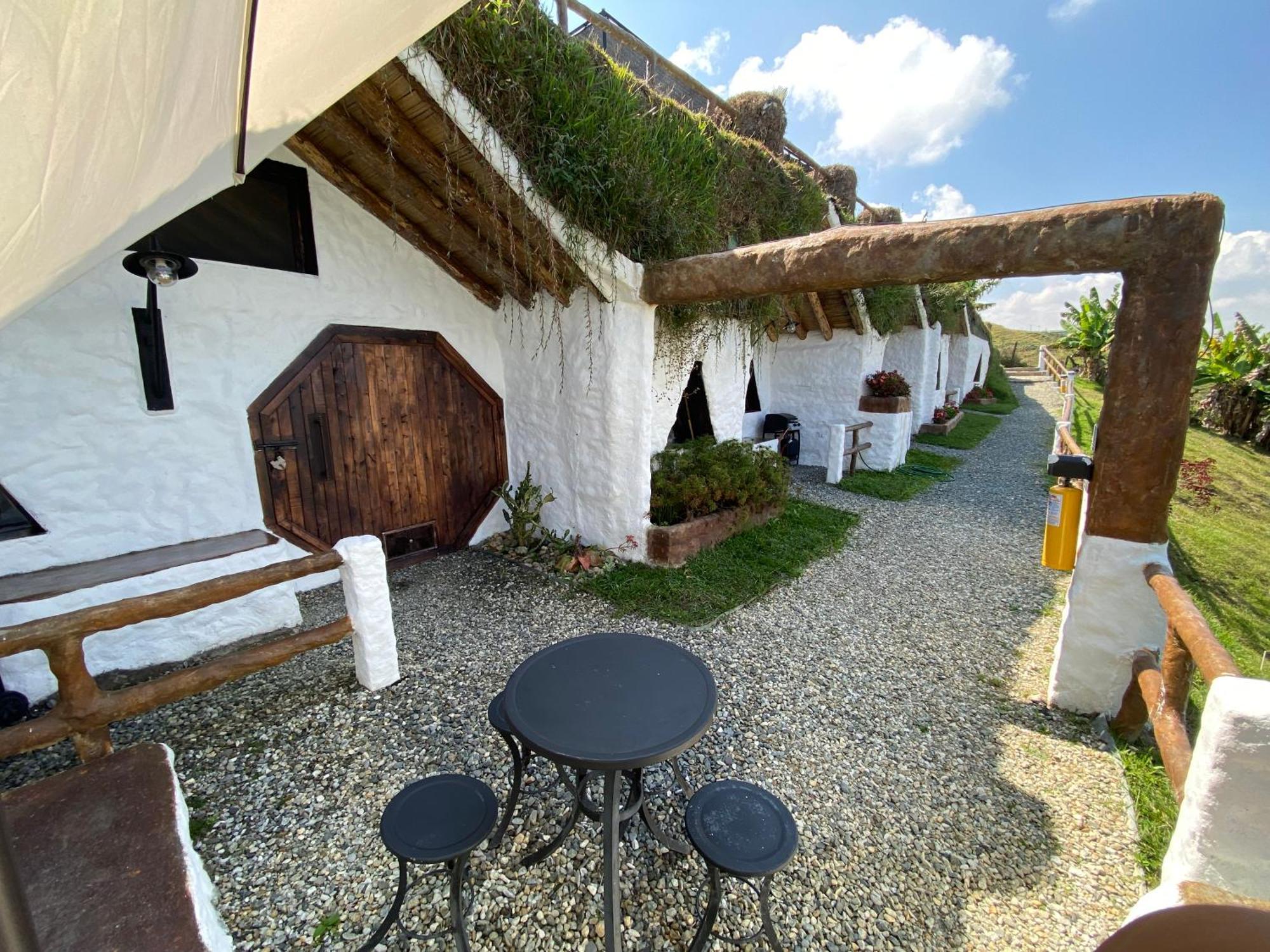 Hobbit Hotel Ecolodge- Guatapé Eksteriør billede