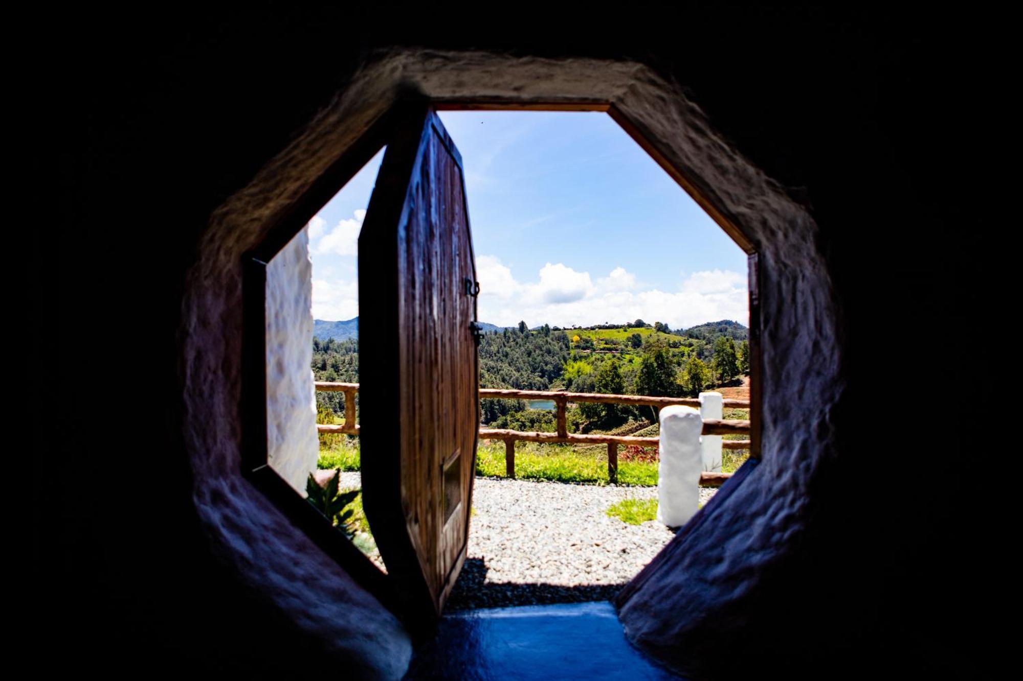 Hobbit Hotel Ecolodge- Guatapé Eksteriør billede