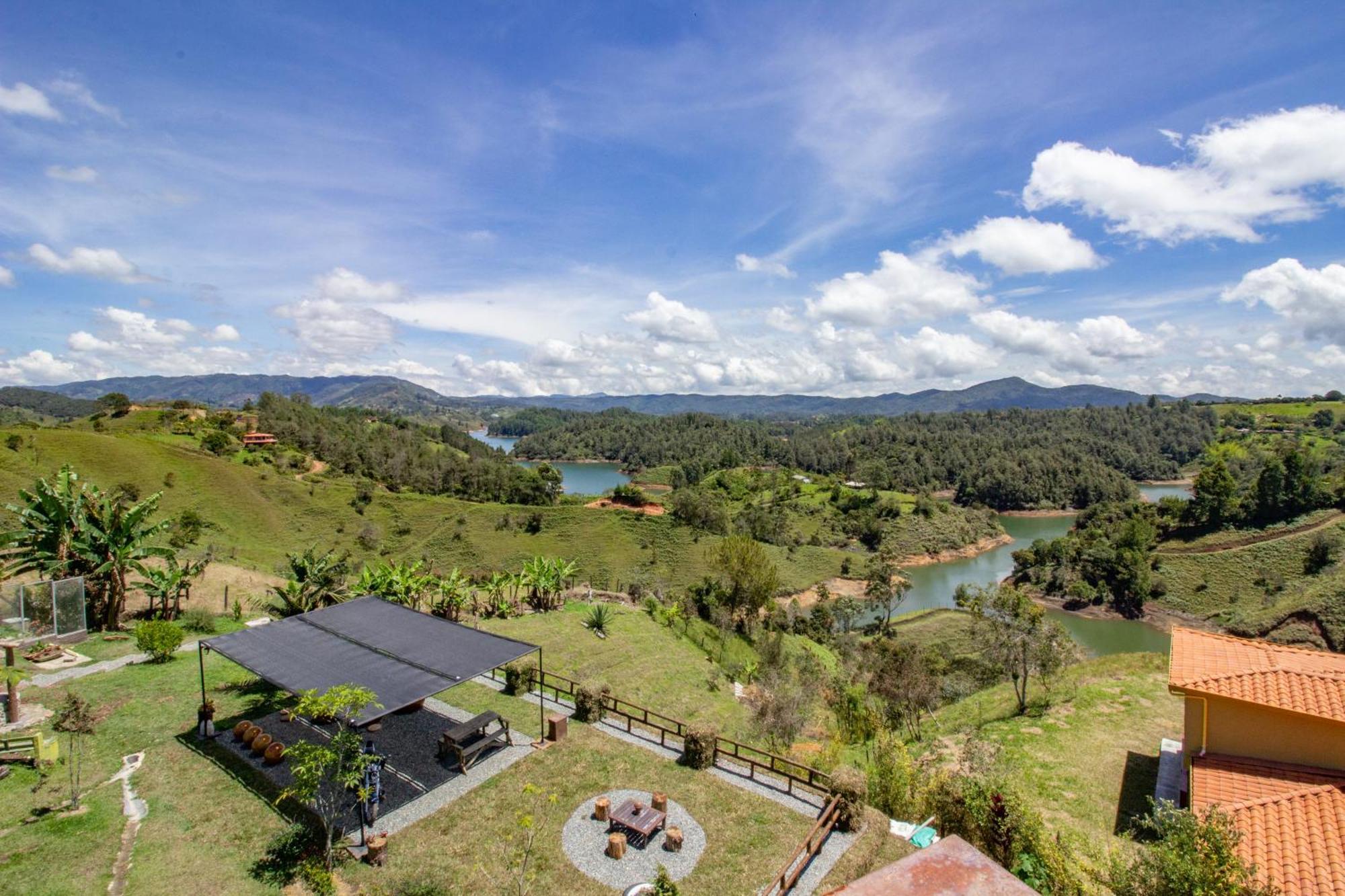 Hobbit Hotel Ecolodge- Guatapé Eksteriør billede